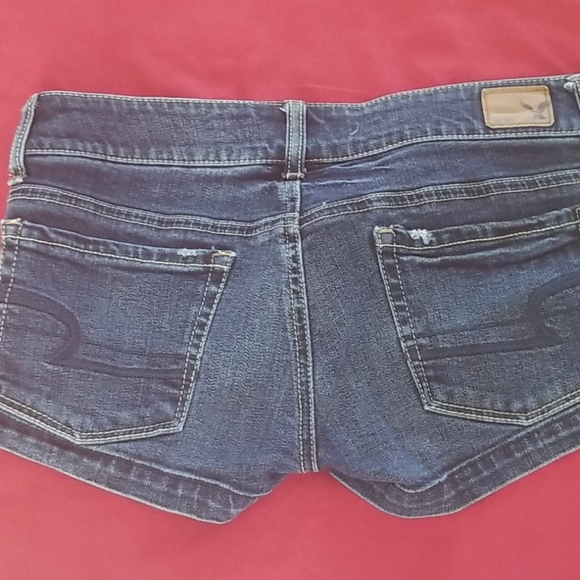 AE shorts - Picture 2 of 4